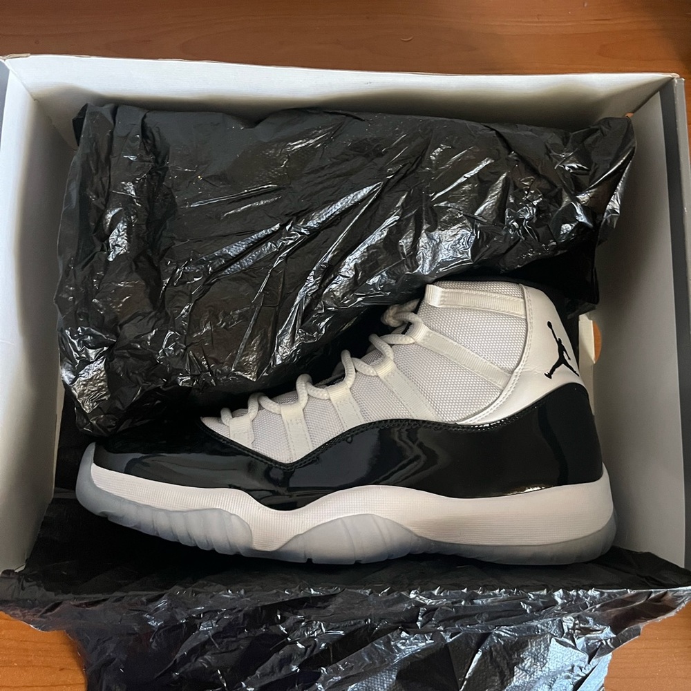 Air Jordan 11 Retro